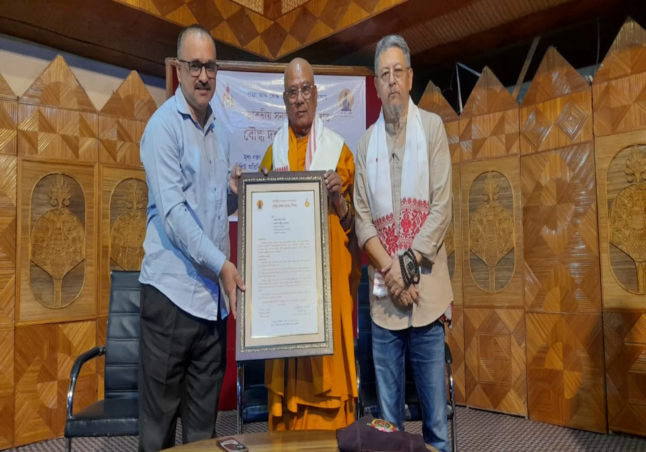 Buddhist Philosophy & Teachings in Bharatiya Sanatani Tradition Buddhist Philosophy & Teachings in Bharatiya Sanatani Tradition